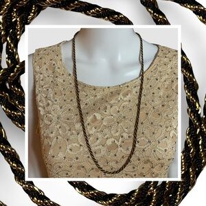 VTG Trifari Gold and Black Necklace with Sleek Design